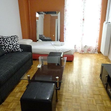 Down Town Comfort Apartment アテネ エクステリア 写真